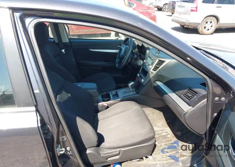 2012 Subaru Legacy 2.5I z USA, uszkodzony, nr VIN 4S3BMBA60C3007965